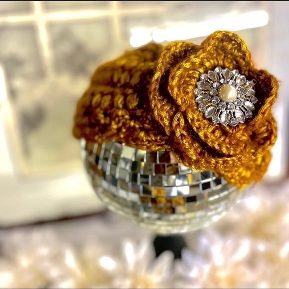 𝅺GOLDEN CROCHETED EAR WARMER WITH FLOWER AND BROOCH EMBELLISHMENTS - Picture 3 of 3